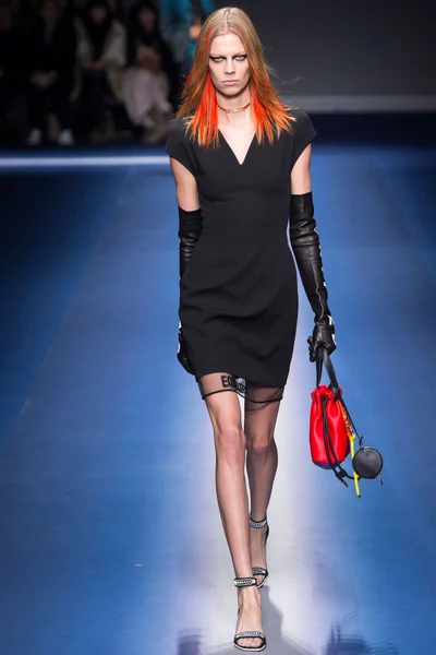Look 5